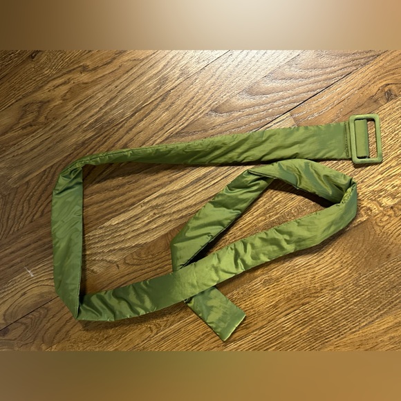 Theory Bright Green size P puffer trench coat with belt like new - Picture 5 of 8